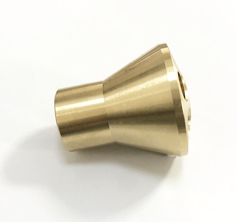 Refrigeration brass distributor inlet 7/8 outlet 1/2in with 6 holes.