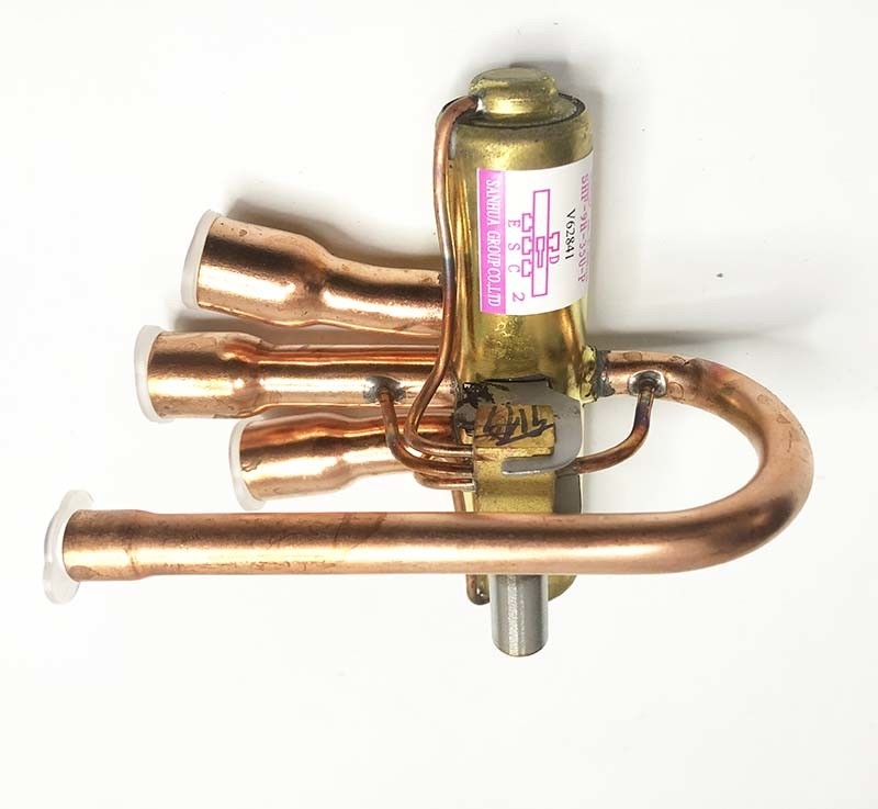 Air Condition Reversing HVAC Valve Four Way 27000btu With Coil 220V